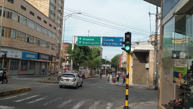 Líder de las personas que trabajan en los semáforos