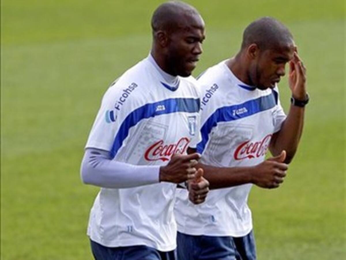 Suazo y Palacios en duda para debut de Honduras ante Chile en el Mundial