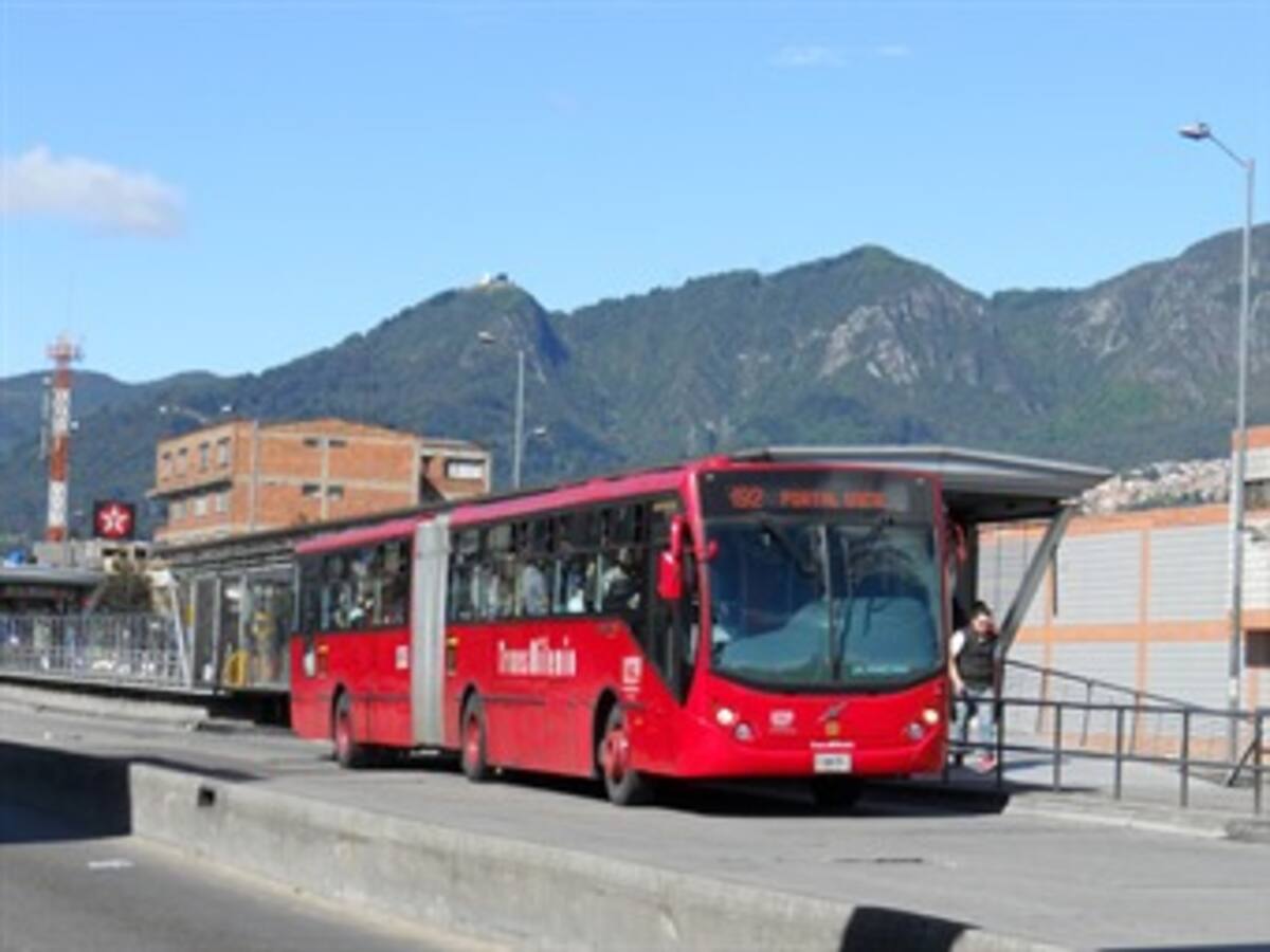 En 2013 fueron hurtados 263.000 celulares en Transmilenio