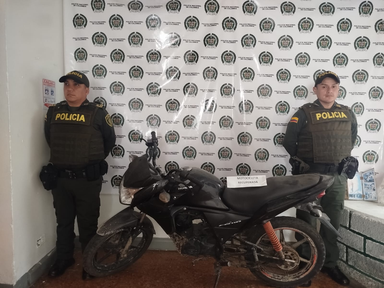 Lograron la recuperación de 3 motocicletas en planes de solicitud de antecedentes y la incautación de 45 armas blancas.