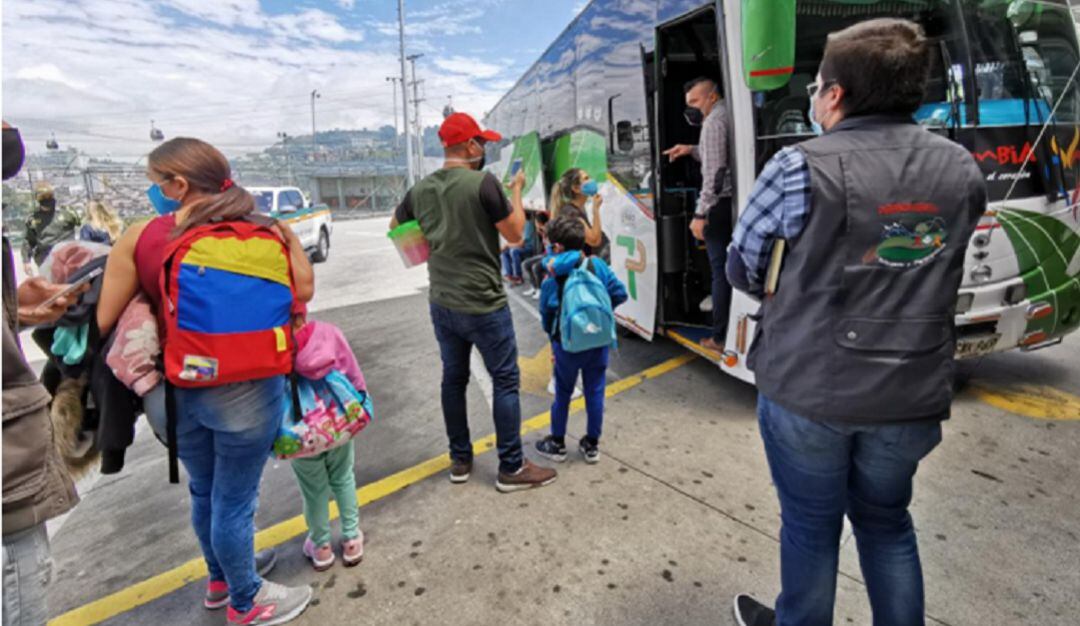 Venezolanos residentes en Manizales retornan a su país