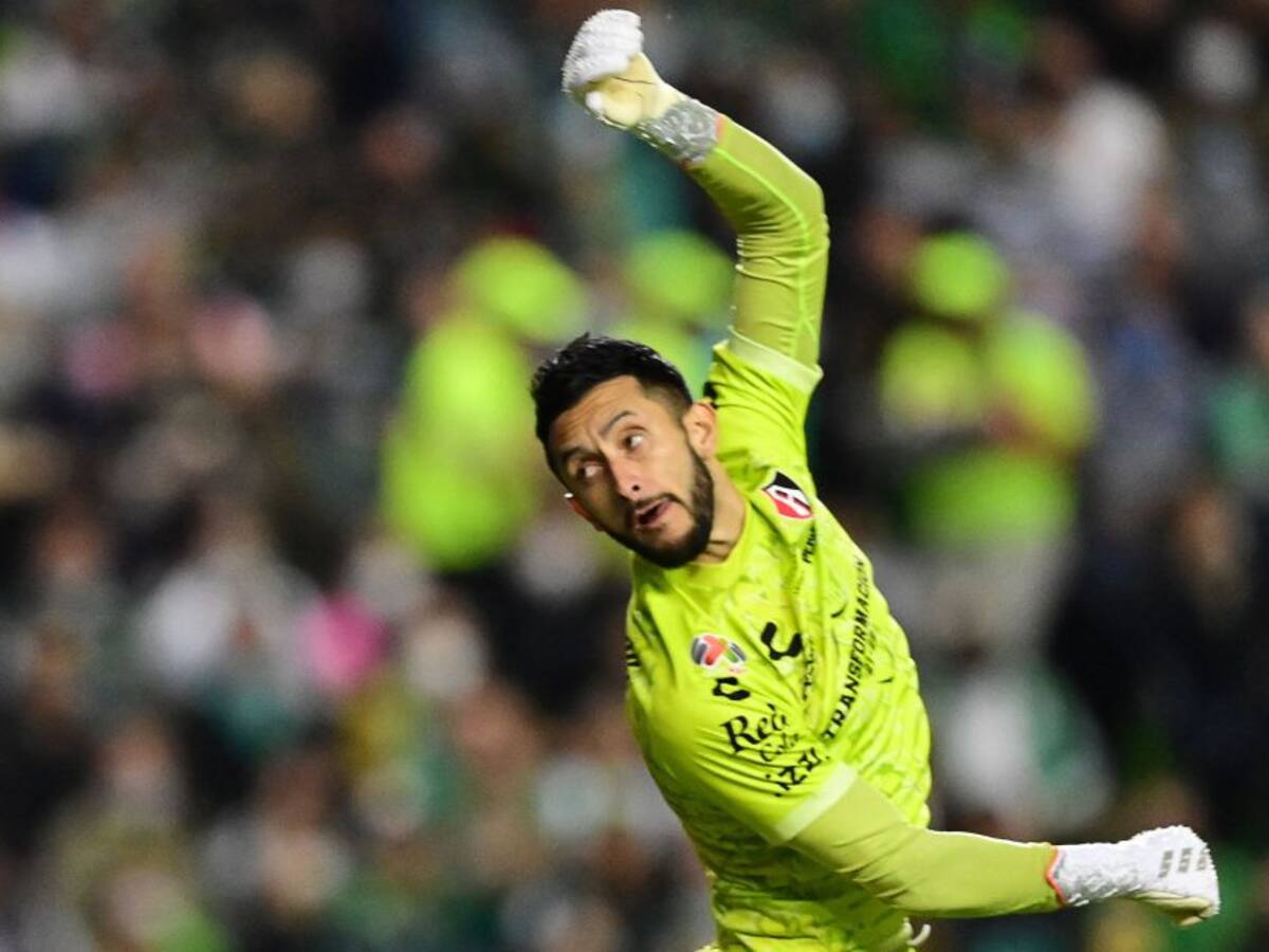 El error de Camilo Vargas en la final de México y respaldo que le dio Cocca