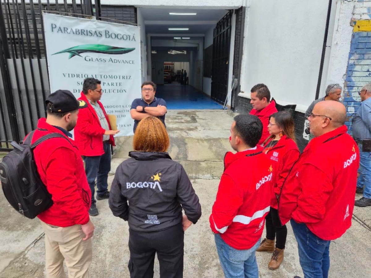 Suspenden a dueños de establecimiento comercial por destruir andenes en Teusaquillo