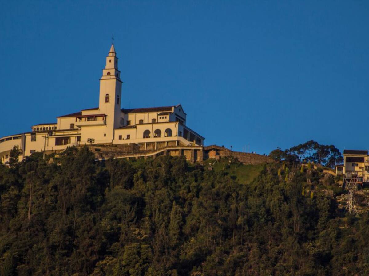 Más de 33.700 personas subieron a Monserrate este viernes Santo