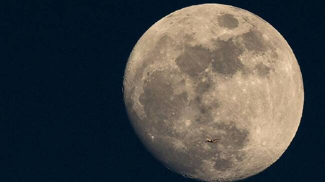 Vista de la luna en 2015. Foto: Photo by Dan Kitwood/Getty Images