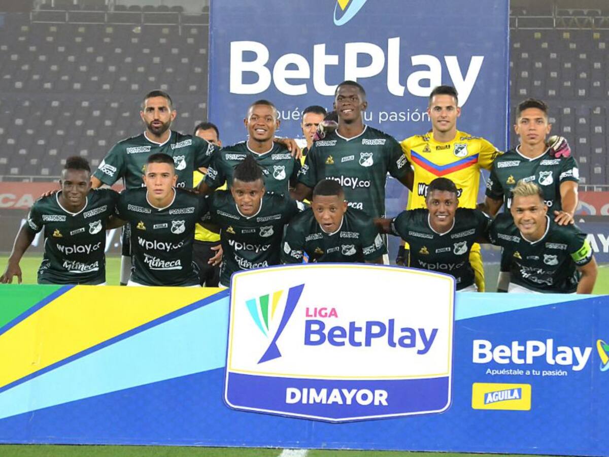 Menosse: "Con los tres puntos en casa podemos soñar con la final"