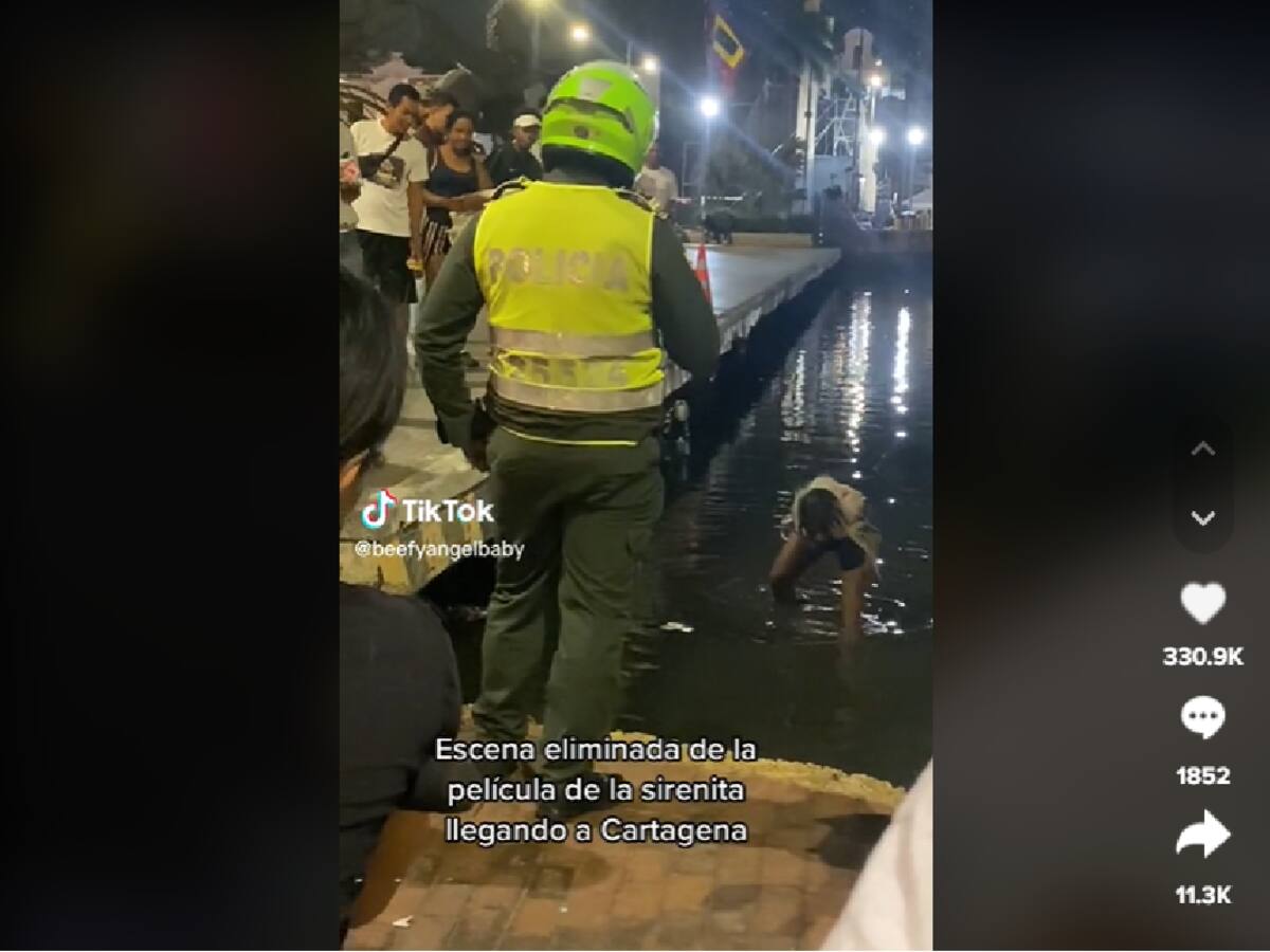 Cartagena: Mujer se lanzó a Bahía de las Ánimas y es viral en redes sociales