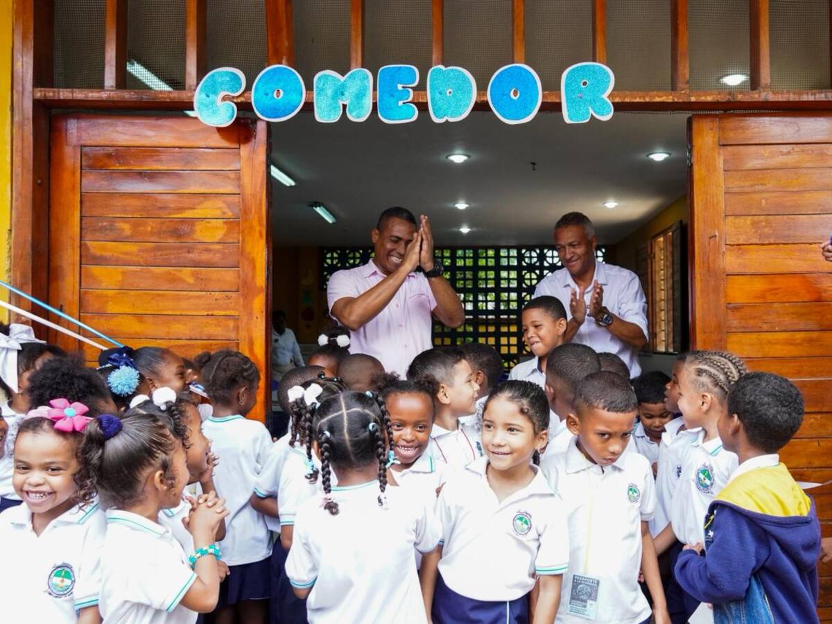 Mil estudiantes de Barú en Cartagena ya cuentan con nuevo comedor escolar