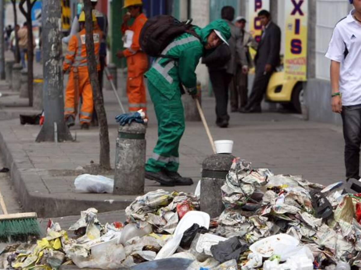 Concejal con demanda busca frenar licitación de aseo en Bogotá