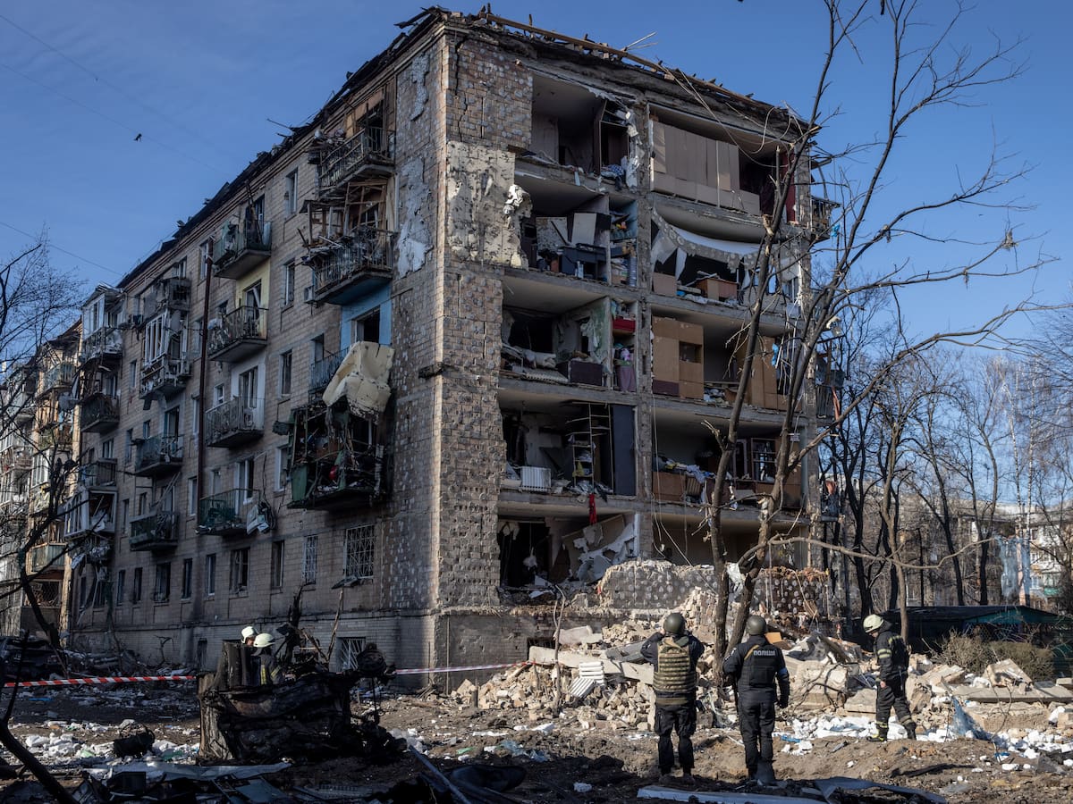 “Miembros de la OTAN empezaron a entrenar las primeras unidades nacionalistas en Ucrania”: Scott Ritter