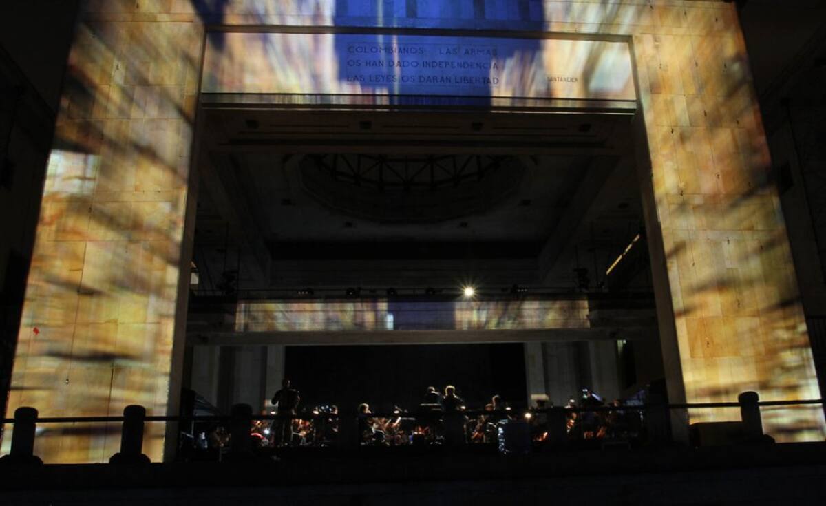 Los interesados podrán disfrutar del montaje del evento, que incluye el conocido video mapping, el cual proyecta una imagen o animación en movimiento sobre fachadas. El show también contará con iluminación y música, y estará en la ciudad, diariamente, hasta el próximo viernes 23 de diciembre.