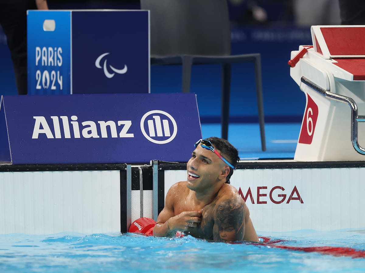 Carlos Serrano gana la medalla de plata en los 50 metros mariposa de la paranatación