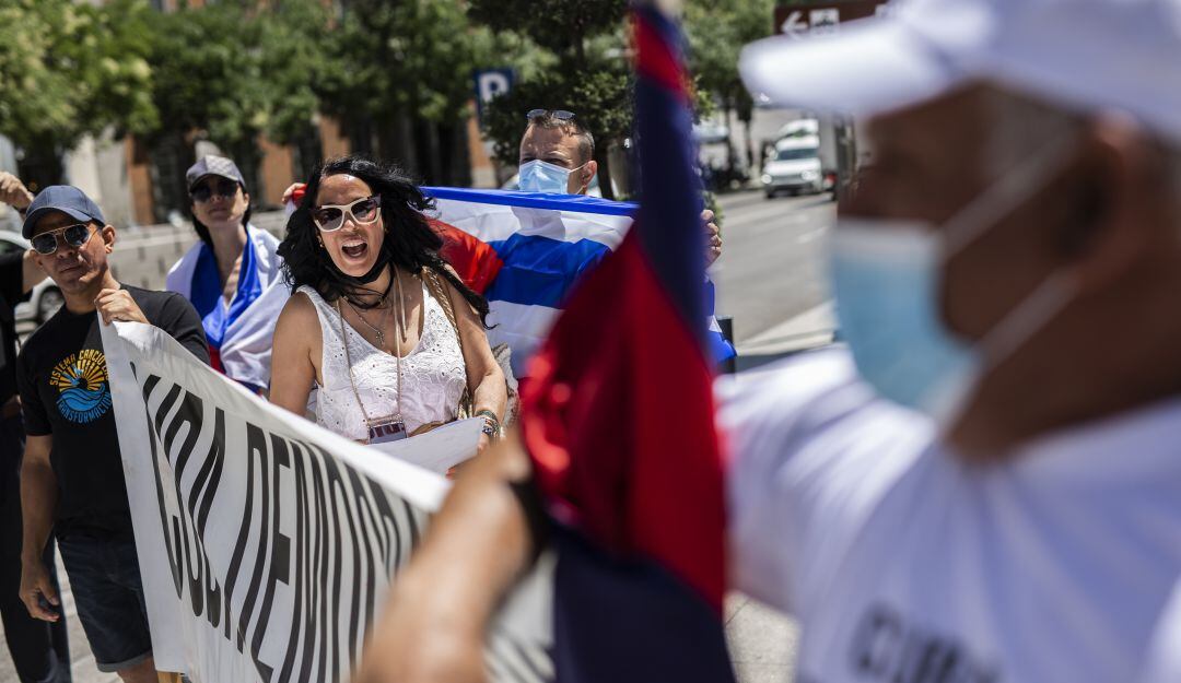 Congresistas de la oposición, en especial exFarc, piden al Gobierno no interferir en la crisis social en Cuba, ocasionada por las protestas