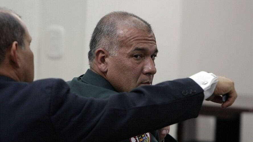 El coronel (r) Publio Hernán Mejía inscribió oficialmente su precandidatura presidencial. Foto: Colprensa / GERMÁN ENCISO