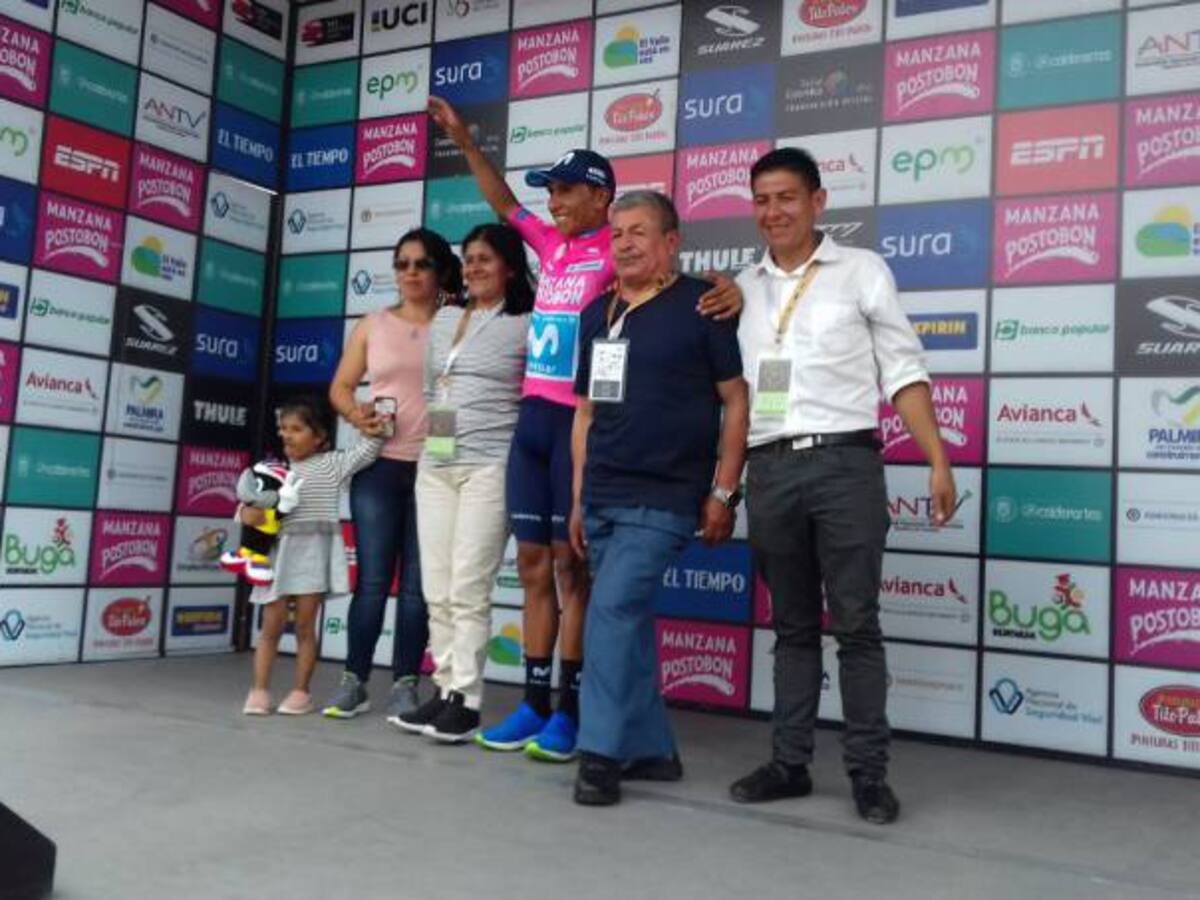 (VIDEO) La familia de Nairo Quintana celebró liderato de Colombia Oro y Paz