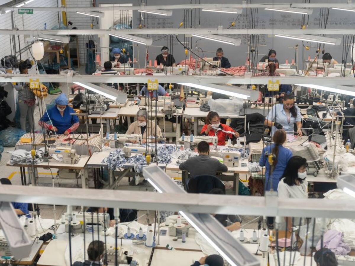 ¿Cuánto deben pagarle por ley a quienes trabajen jueves y viernes santo?