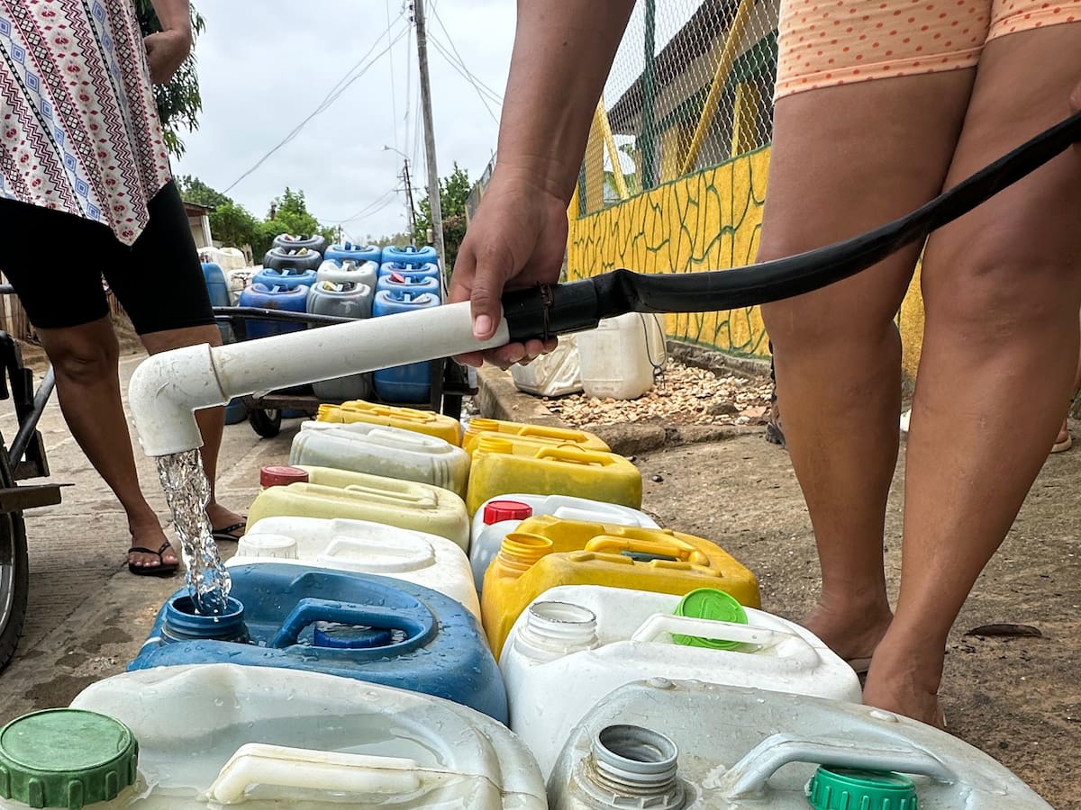 Más de un millón de litros de agua potable se han destinado para familias damnificadas en Córdoba