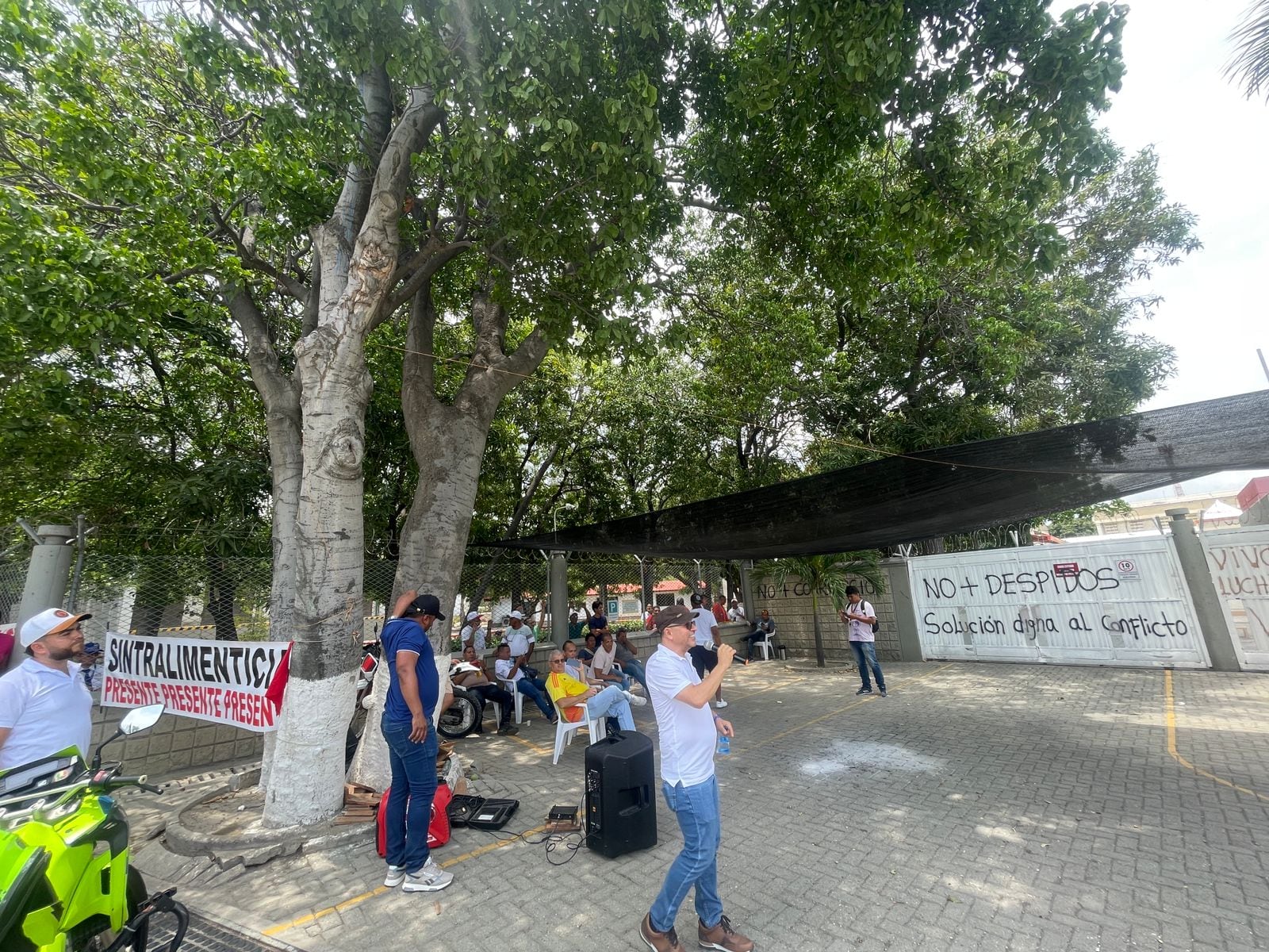 Protesta en Tropical Coffee  Santa Marta