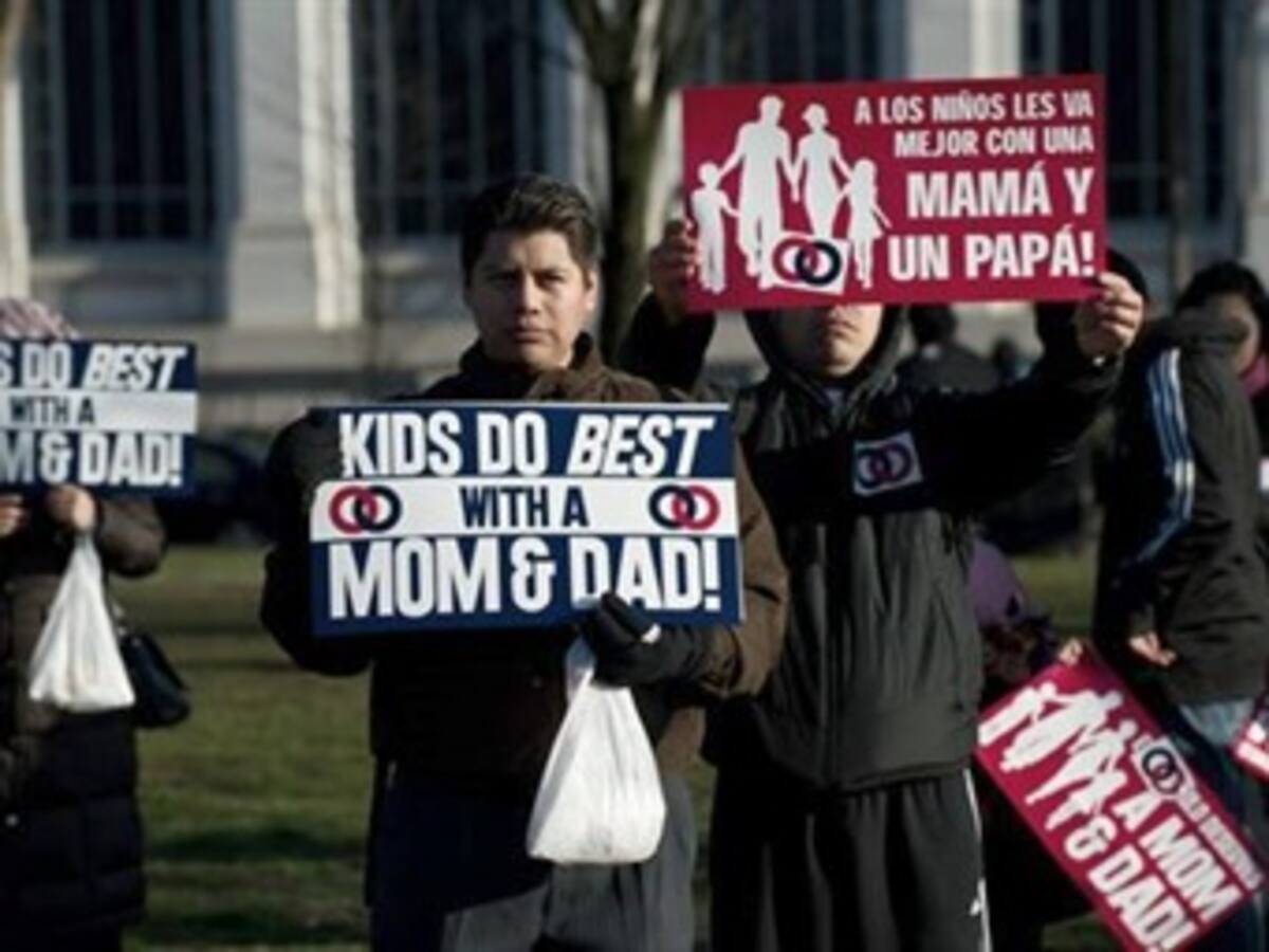 Nuevas manifestaciones de opositores al matrimonio homosexual en Francia