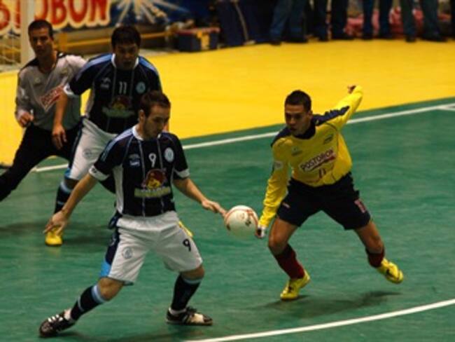 Colombia vence 3-2 a Argentina y clasifica a la final del Mundial de fútbol de Salón