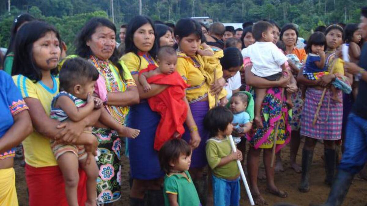 Indígenas denuncian la muerte de dos personas por culpa de los cierres de la vía Risaralda - Chocó