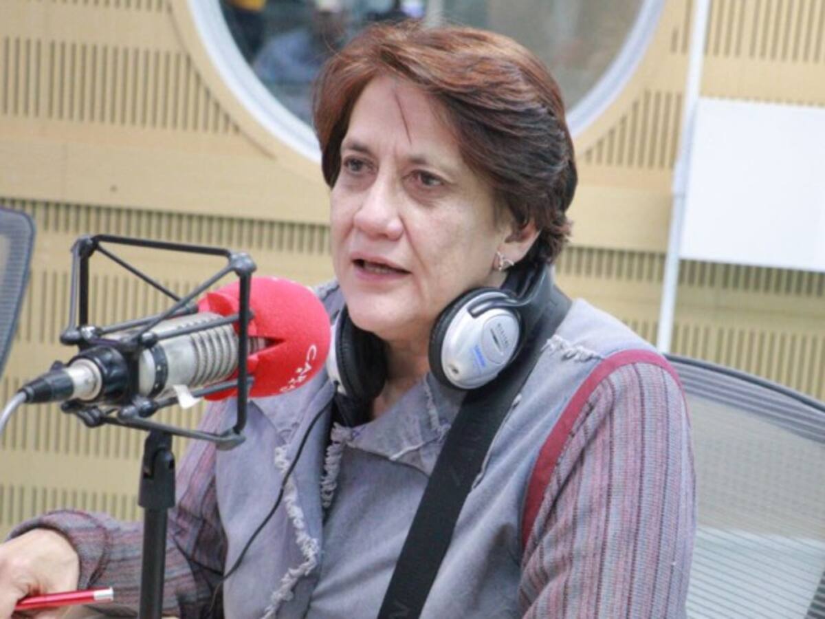 Dos formas para manejar los políticos, según Alicia Eugenia Silva