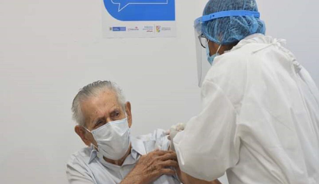 Vacunación contra el COVID-19 en Barranquilla.