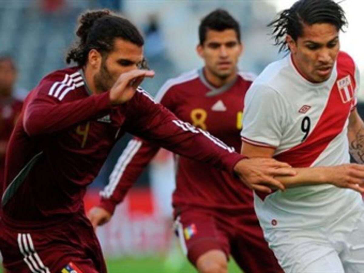 Venezuela logra la victoria 3-2 ante Perú en las Eliminatorias a Brasil 2014