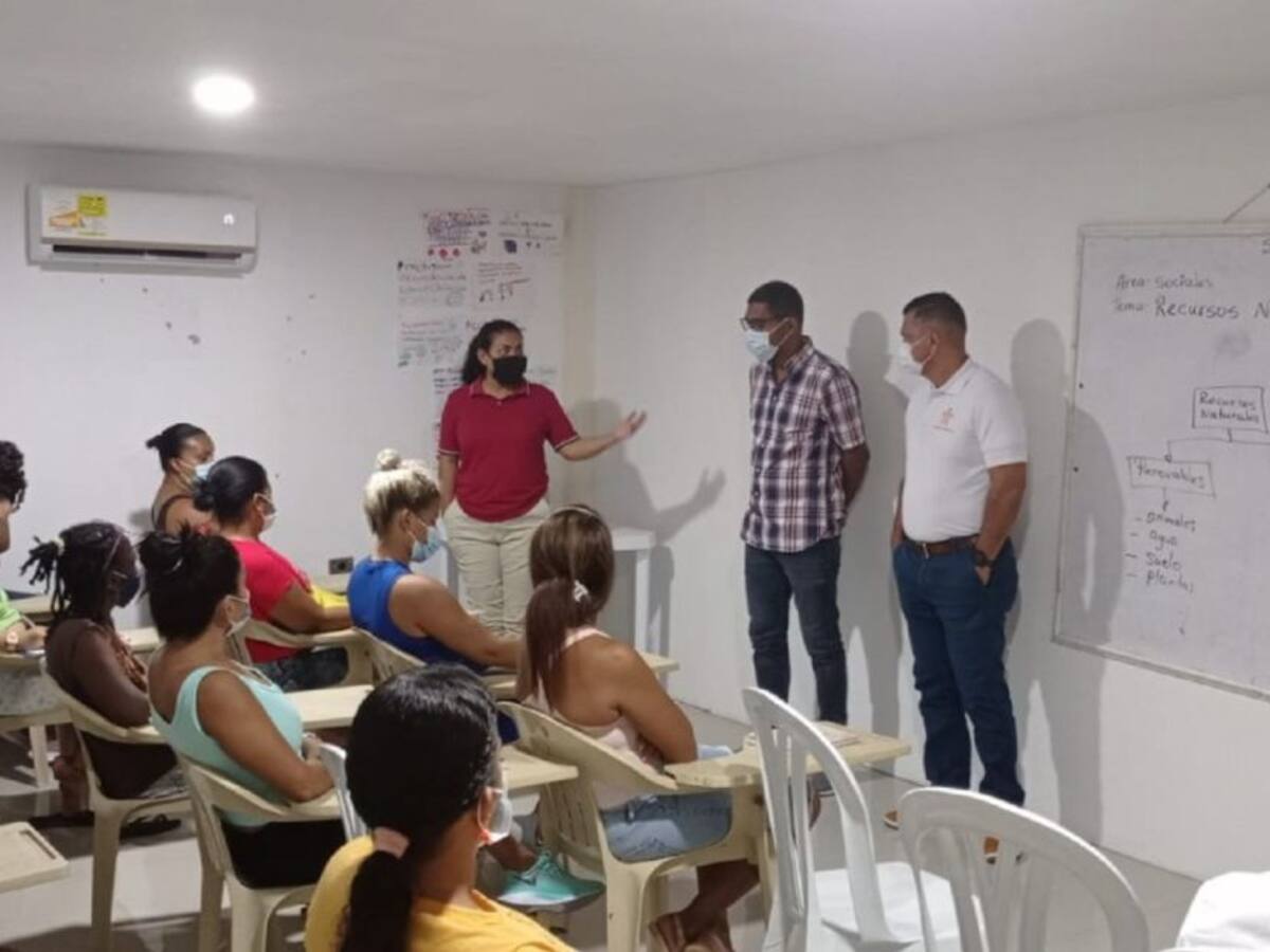 Internas de la Cárcel de Mujeres de Cartagena se capacitarán en bisutería