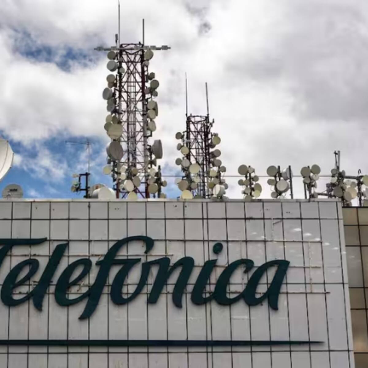 Colombia pide anular fallo del CIADI que le ordenó el pago de US$380 millones a Telefónica