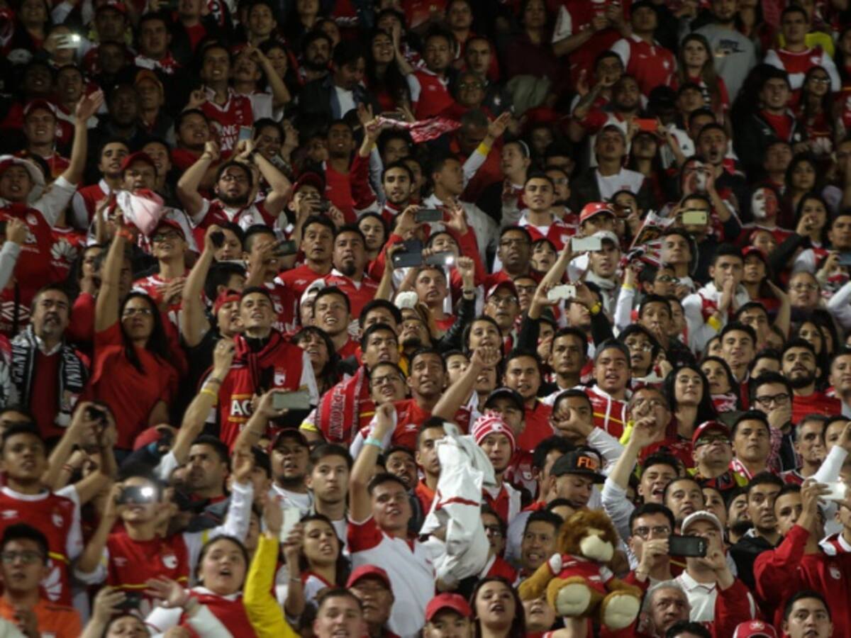 La hinchada de Santa Fe se acostumbró a ganar y eso es bueno: César Pastrana