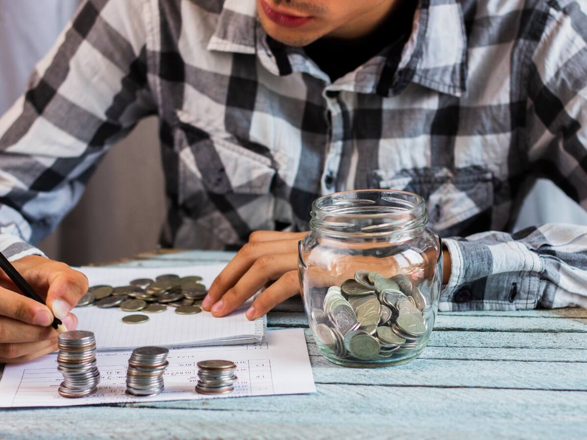 Decano de Economía advierte impacto en empleo e inflación si salario mínimo sube por encima del 20 %