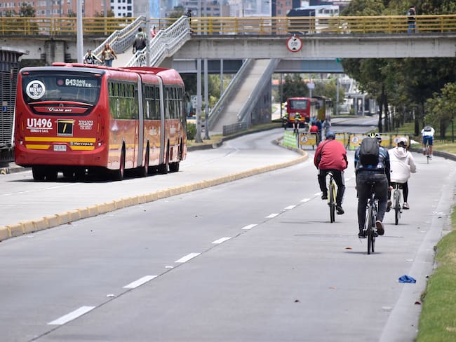 Día sin carro y moto en Bogotá. Foto: Cristian Bayona/Long Visual Press/Universal Images Group via Getty Images)