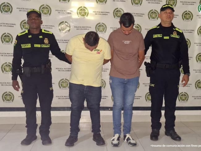 Los dos hombres fueron capturados en flagrancia por la Policía tras la activación de un plan candado en Campoalegre. Foto: Fiscalía General de la Nación.
