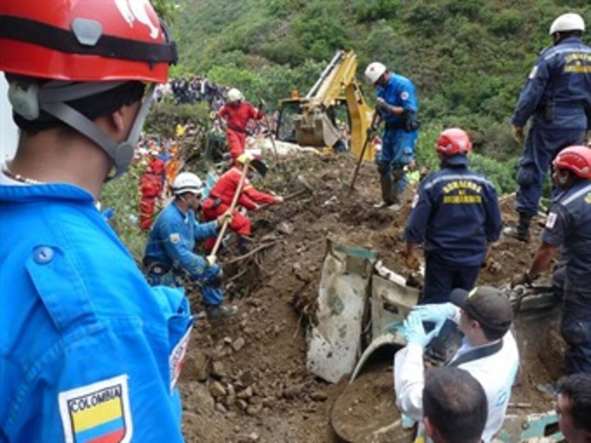 Alud sepulta a varios militares en la vía Medellín-Quibdó