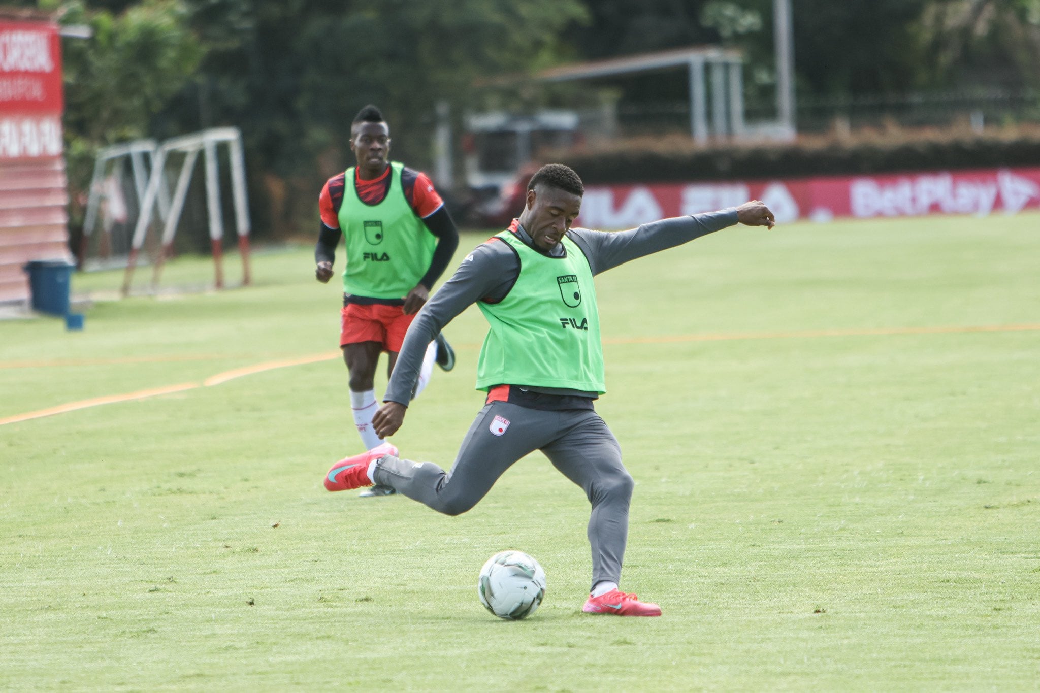 Luis Palacios entrenando en la sede de Santa Fe / Independiente Santa Fe