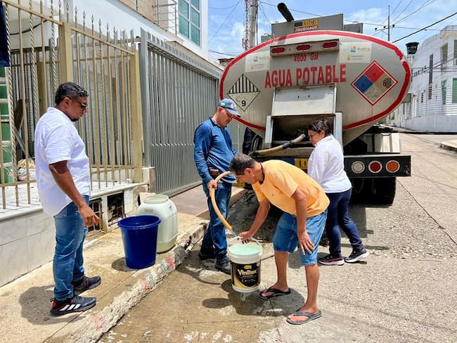 Suministro de agua potable en Sucre. Foto: prensa Gobernación de Sucre.