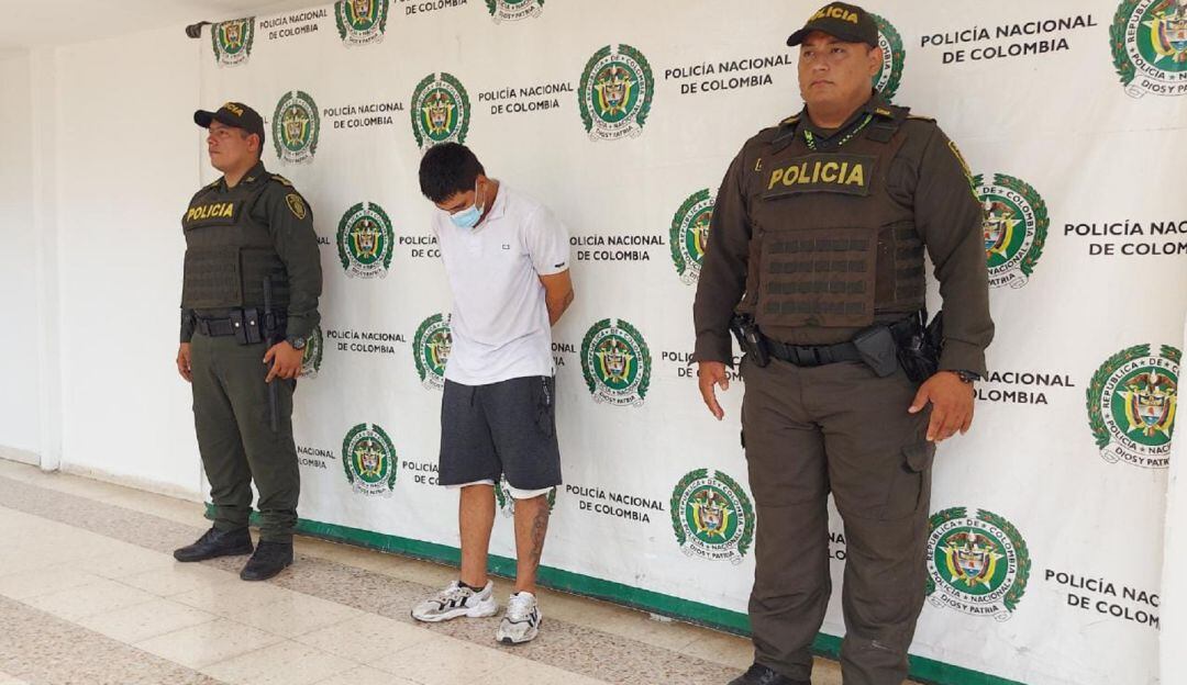 Como Yhohan Alexander Rodríguez de 27 años, del asentamiento Buenos Aires de la ciudad de Neiva, capturado por homicidio.