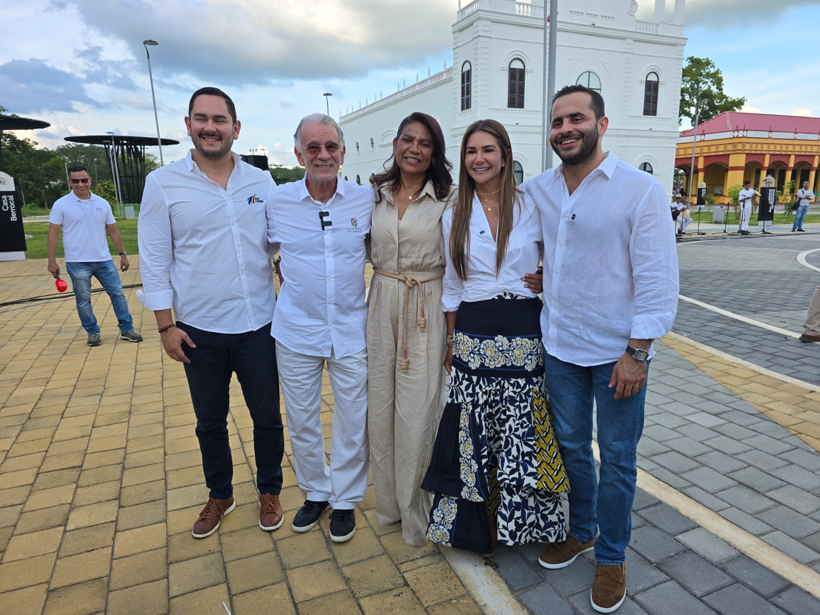Jesús Pérez Benito- Revollo, gerencia de la RAP Caribe; Eduardo Verano De La Rosa, gobernador del Atlántico; Lucy García, gobernadora de Sucre; Elvia Milena Sanjuán, gobernadora del Cesar, y Erasmo Zuleta, gobernador de Córdoba.
