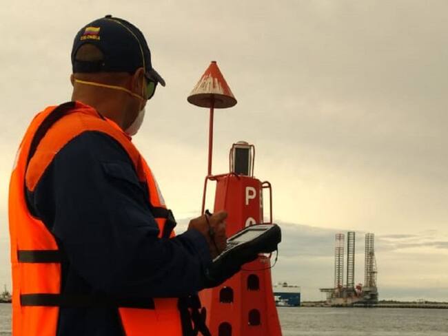 En Cartagena, Dimar inspecciona ayudas para la navegación