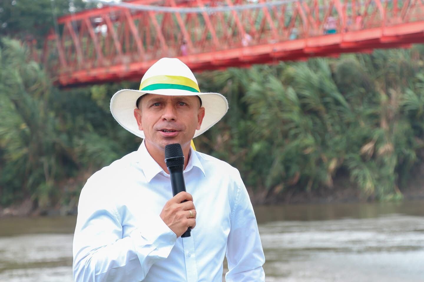 Alcalde del municipio de La Virginia, Juan Carlos Botero