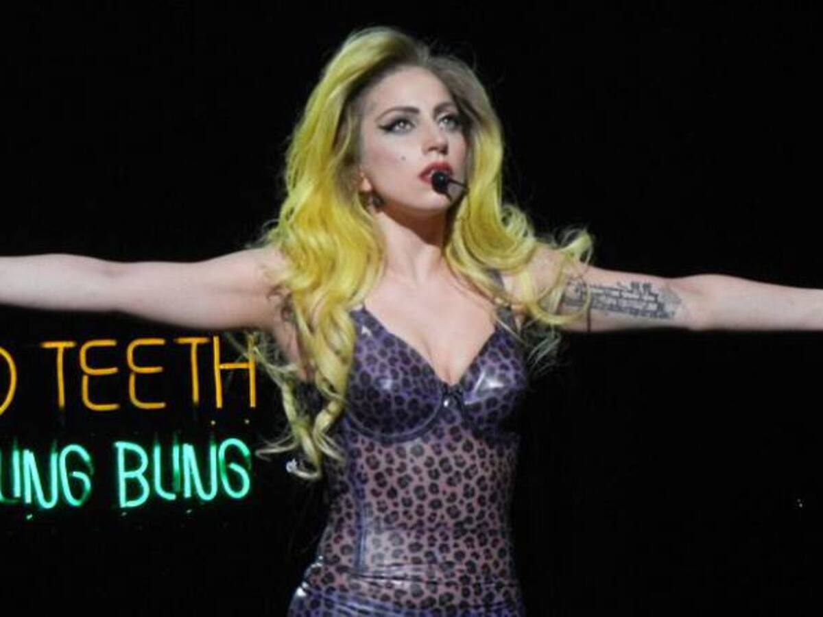 Lady Gaga se une a compañías tecnológicas para combatir el matoneo virtual