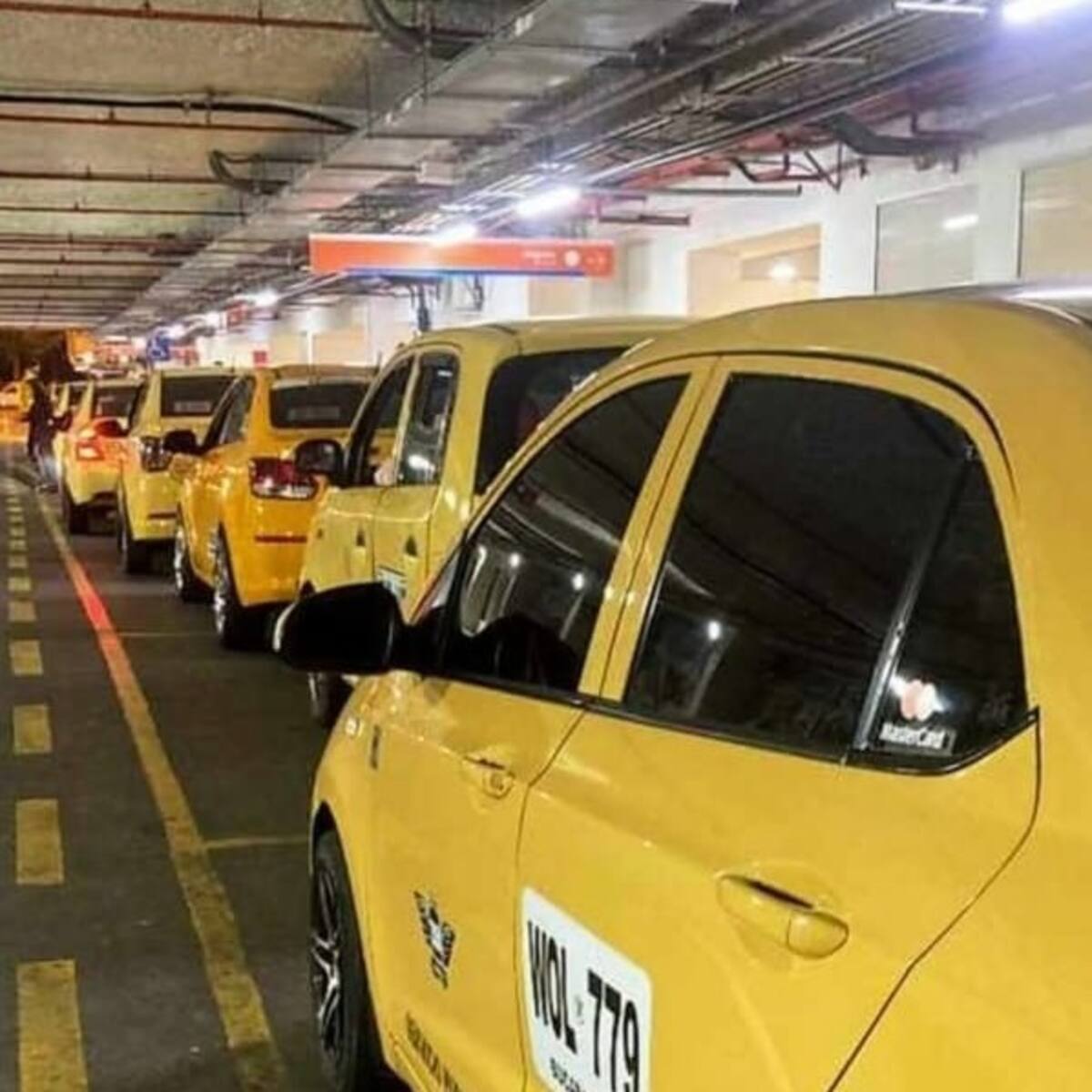 No habrá protesta de taxistas del aeropuerto este lunes 25 de agosto