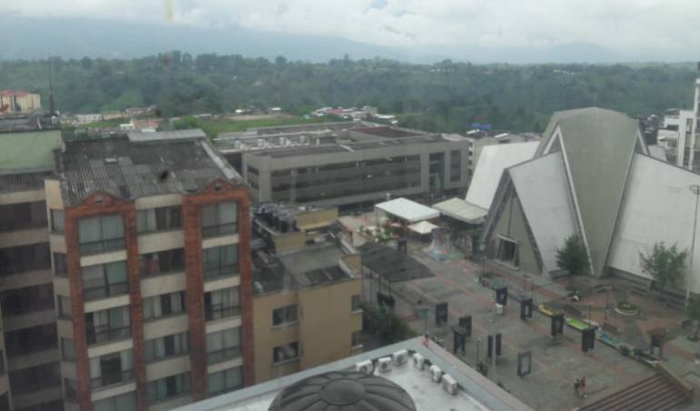 Facebook caracol radio Armenia 1150am línea whatsapp 3155681277