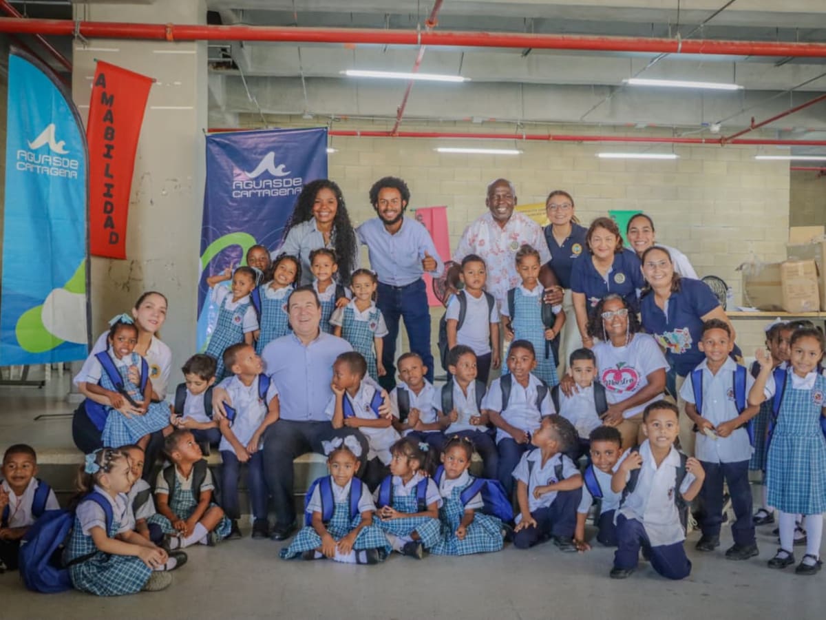 Más de 200 niños de preescolar en Olaya Herrera recibieron kits escolares