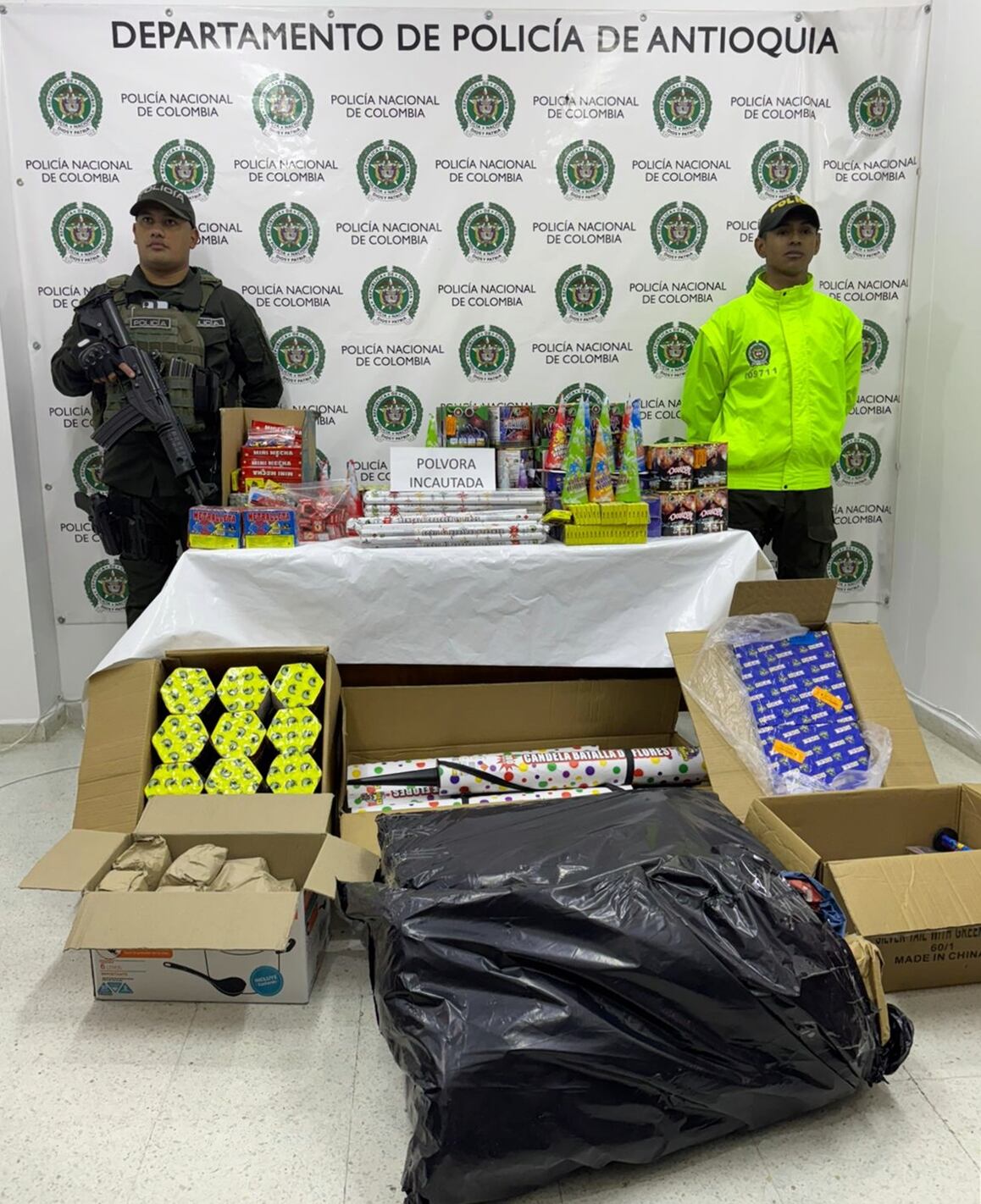 Pólvora incautada en El Peñol. Foto: Policía Ant.