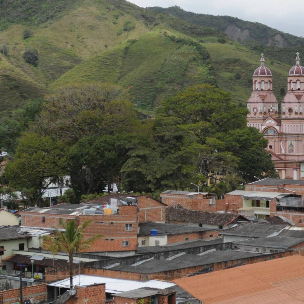 Por incumplimientos, Amalfi pide acatar medidas de seguridad ante violencia de disidencias Farc