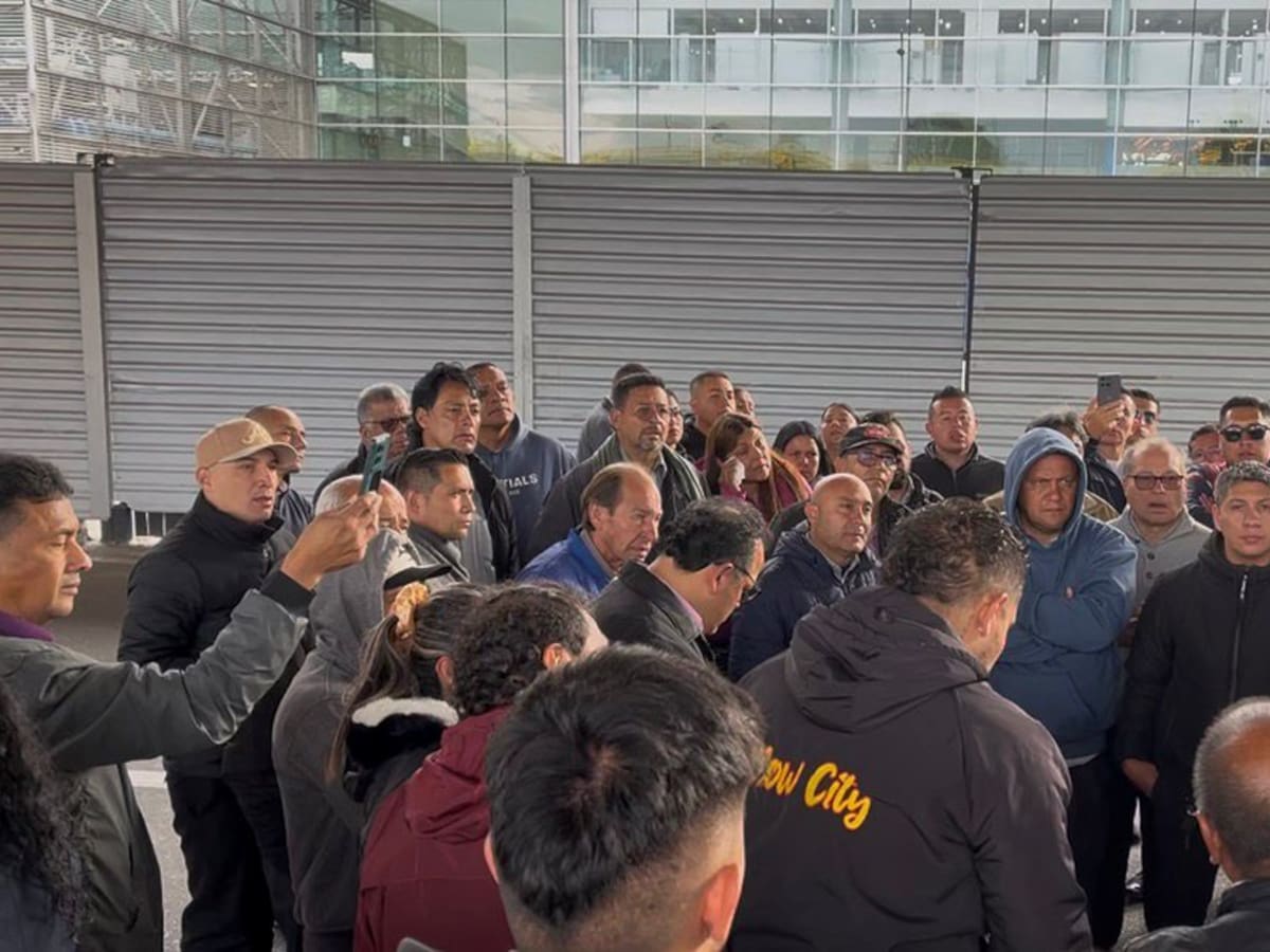 Renuncia gerente de Taxi Imperial, pero taxistas de el Aeropuerto El Dorado continúan sin operar