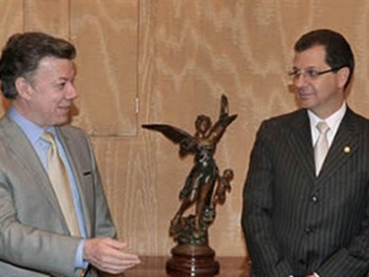 Lo que queremos es fortalecer la autonomía de la Rama Judicial: Santos