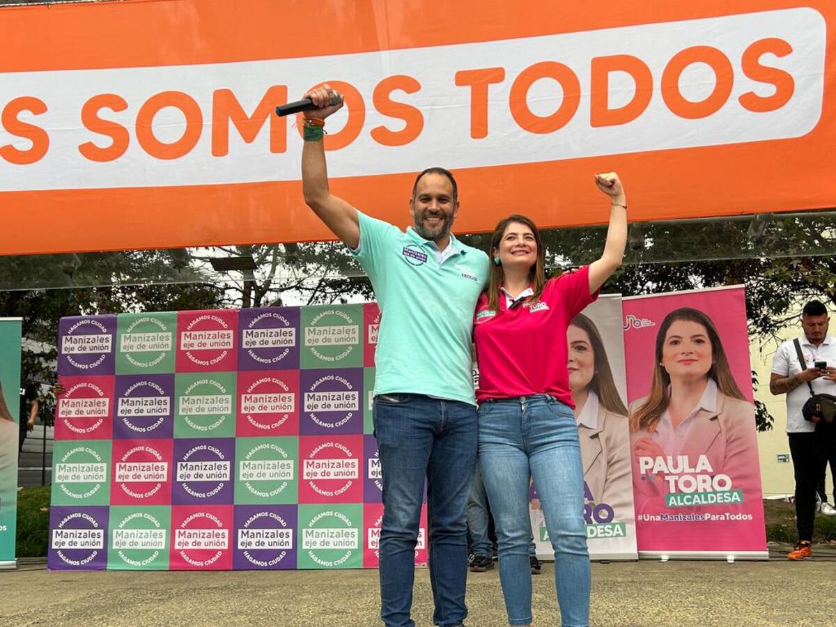 Carlos Arias se adhirió a la campaña de Paula Toro, candidata a la Alcaldía de Manizales